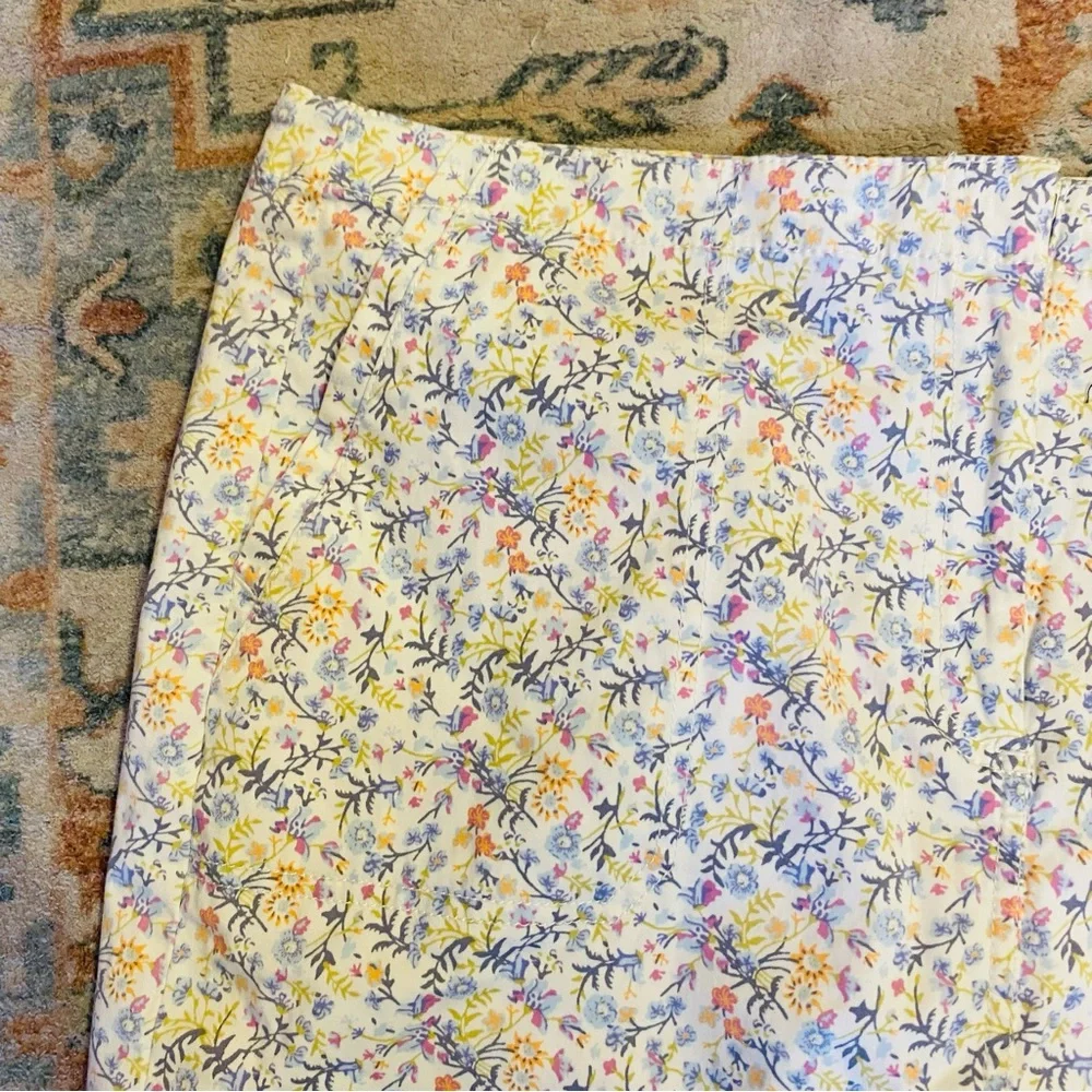 J.Jill Live in Chino Floral Pencil Mini Skirt Zip Pocket Stretch Multicolor - Picture 8 of 8